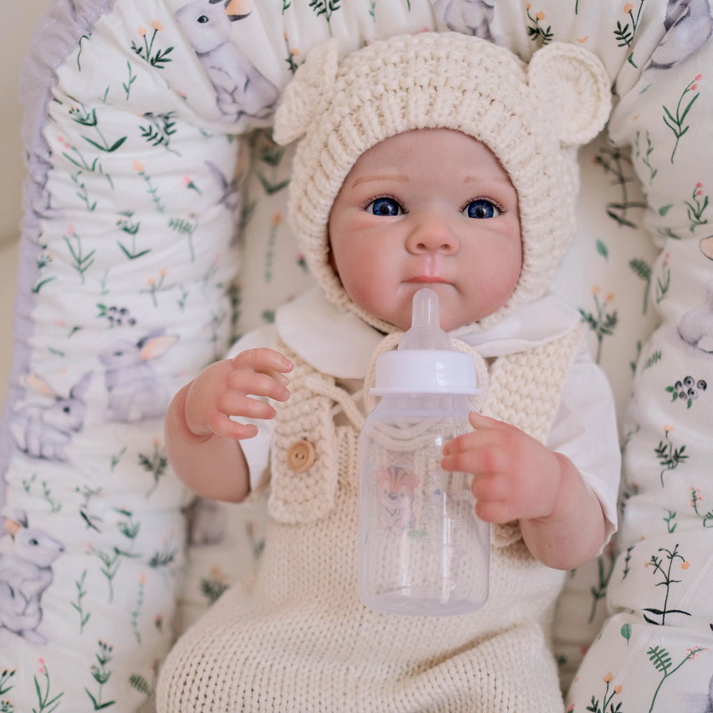 Lalka Reborn Bettie 48 cm – realistyczna dziewczynka z pełnego winylu silikonowego