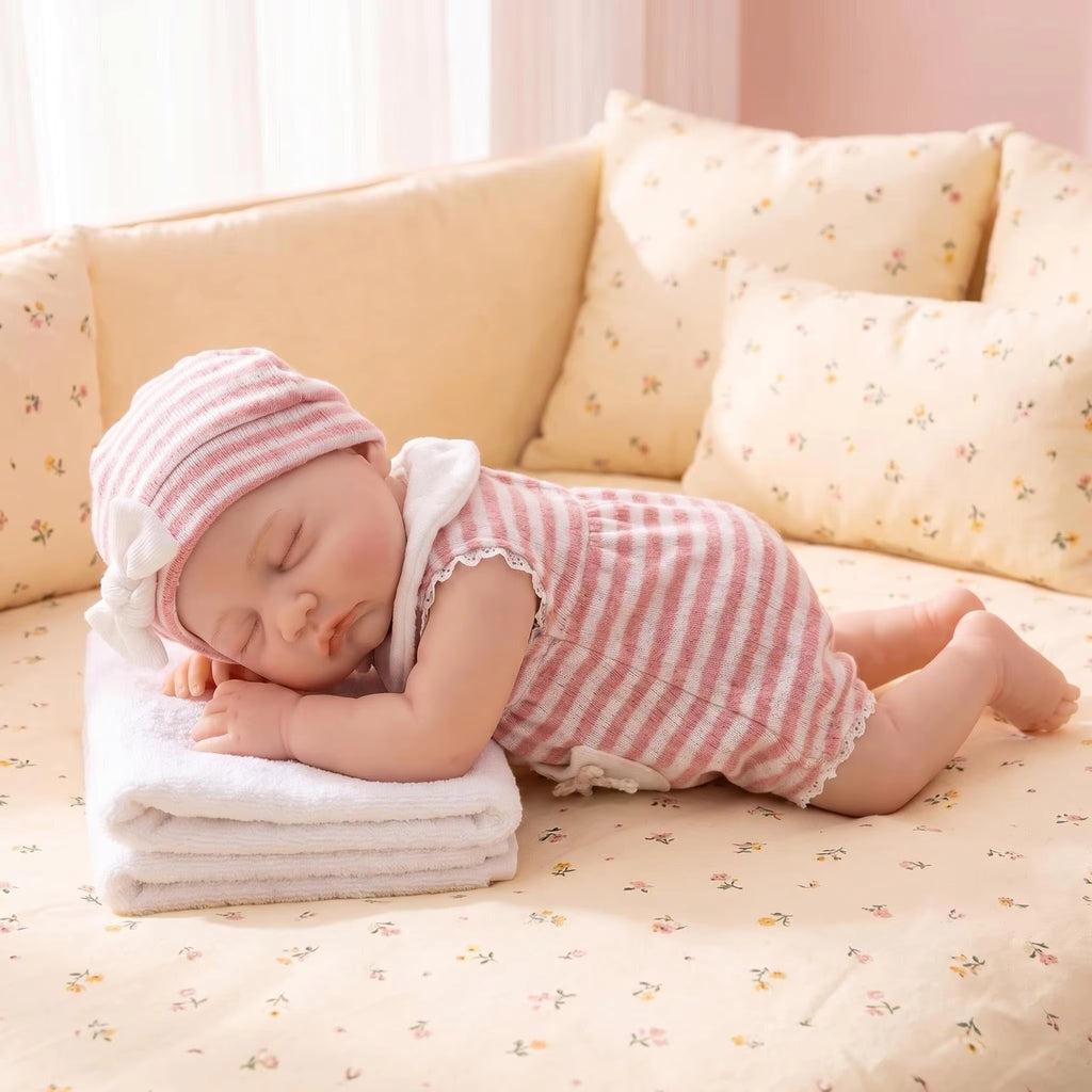 Lalka Reborn Rosie 32 cm – miękka lalka niemowlęca z pełnego silikonu