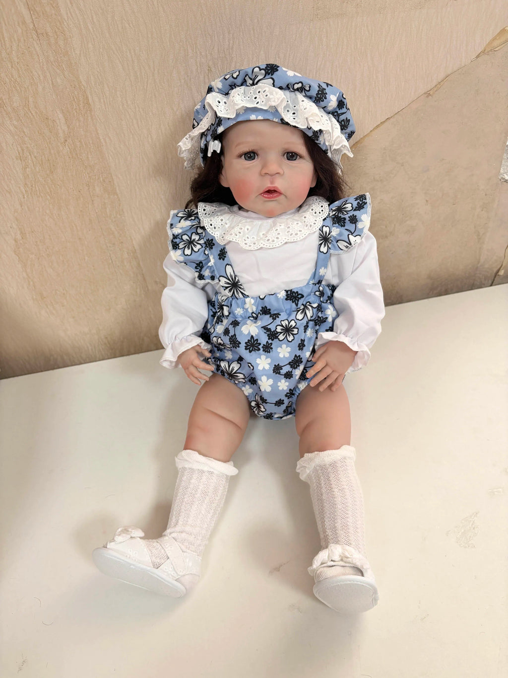 Lalka Reborn Sandie 60 cm – realistyczna lalka dziewczynka z miękkim korpusem