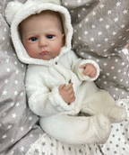 Lalka Reborn 48 cm – realistyczny chłopiec z niebieskimi oczami
