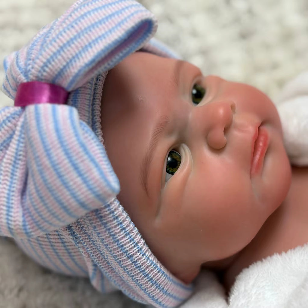Lalka Reborn Elijah 44 cm – realistyczny chłopiec z miękkiego silikonu