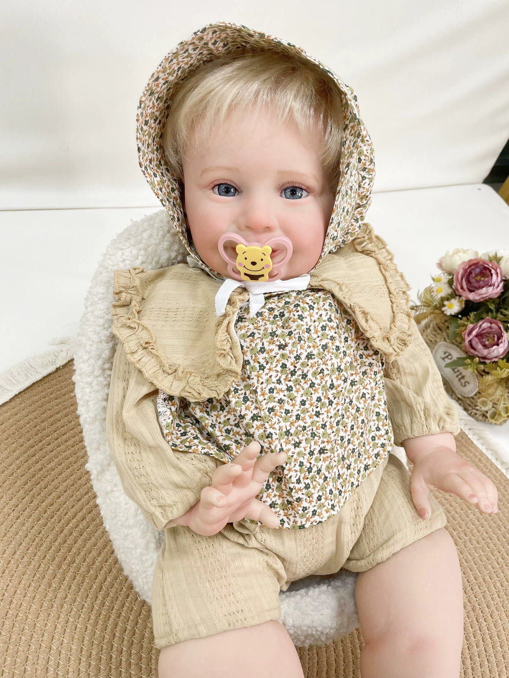 Lalka Reborn Hazel 65 cm – miękka lalka niemowlęca z materiałowym korpusem