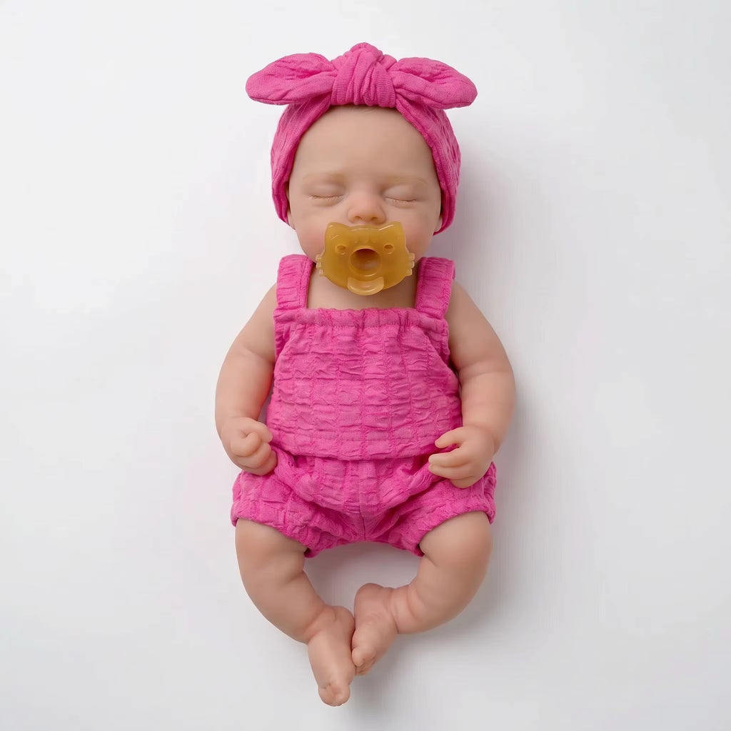 Lalka Reborn Irys 30 cm – śpiące niemowlę z miękkiego silikonu