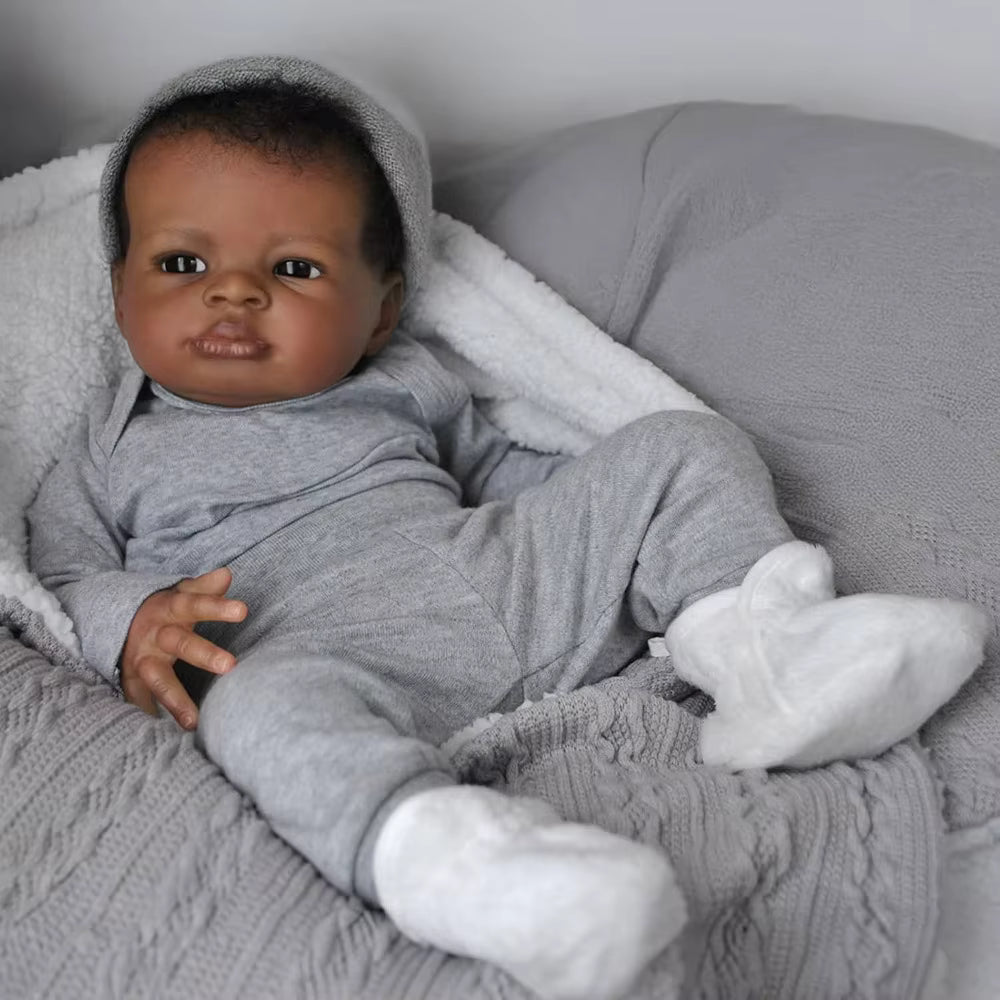 Lanny 45–47 cm – realistyczna lalka reborn o ciemnej karnacji