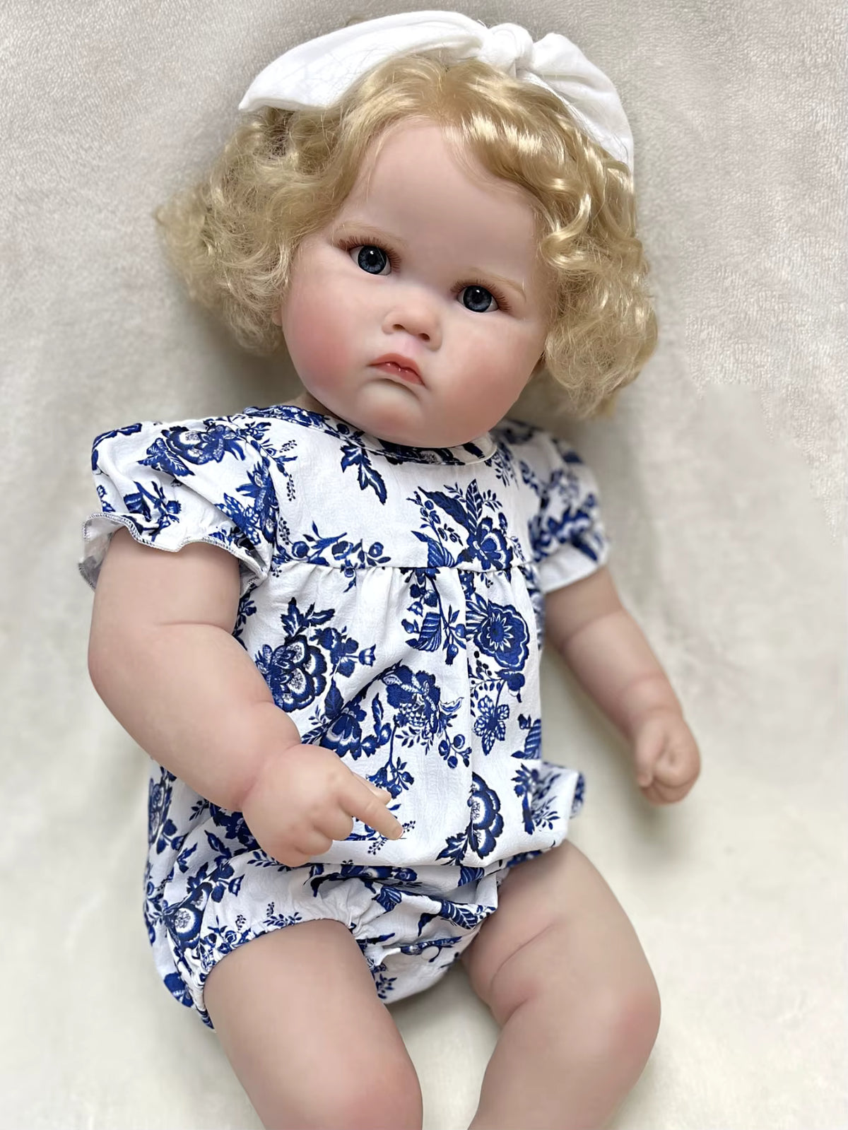 Lalka Reborn Charlotte 60 cm – realistyczne niemowlę kolekcjonerskie